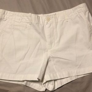 Gap White Shorts - Size 08